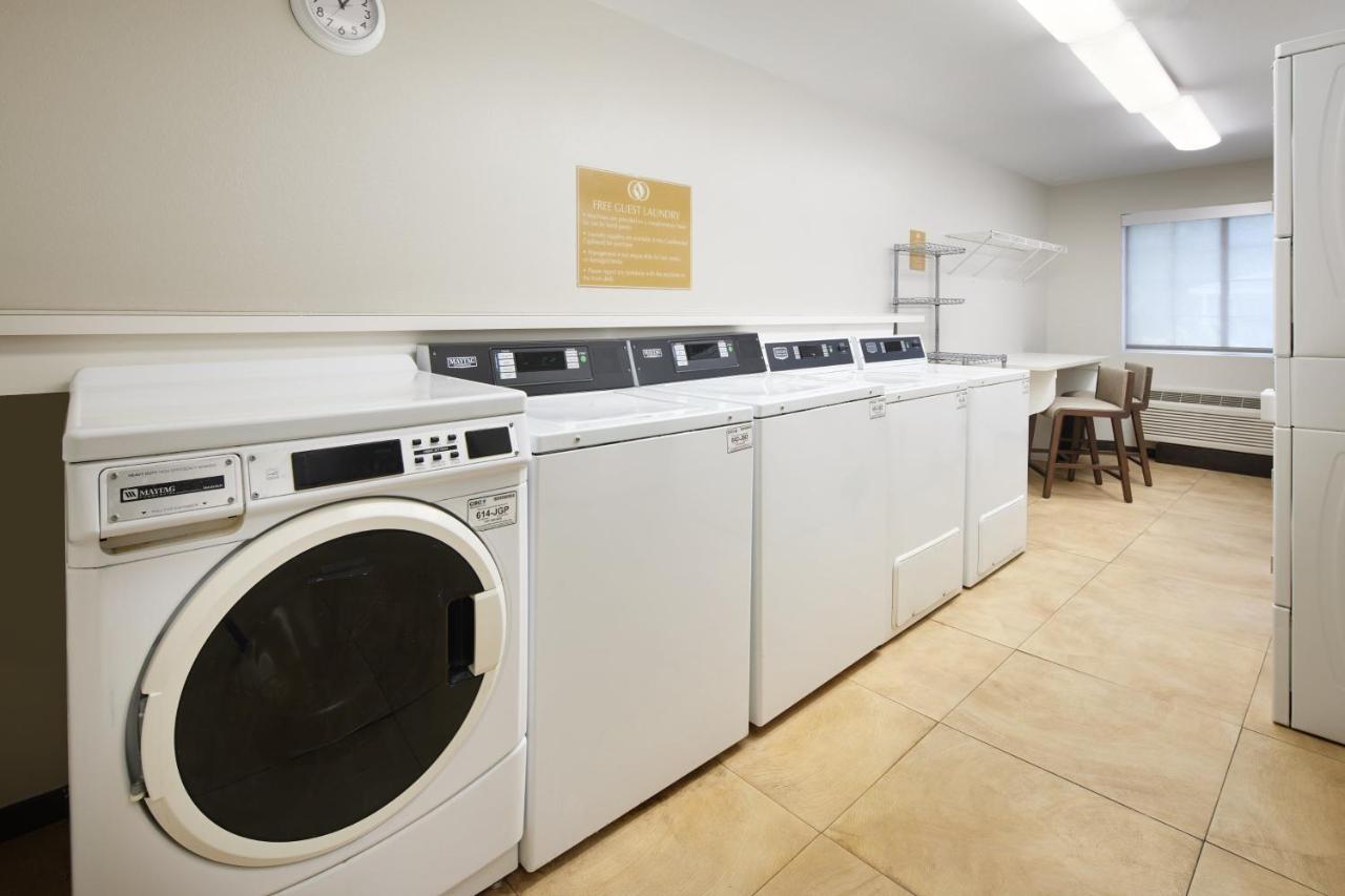 Candlewood Suites Charleston-Northwoods By Ihg Βόρειο Τσάρλεστον Εξωτερικό φωτογραφία