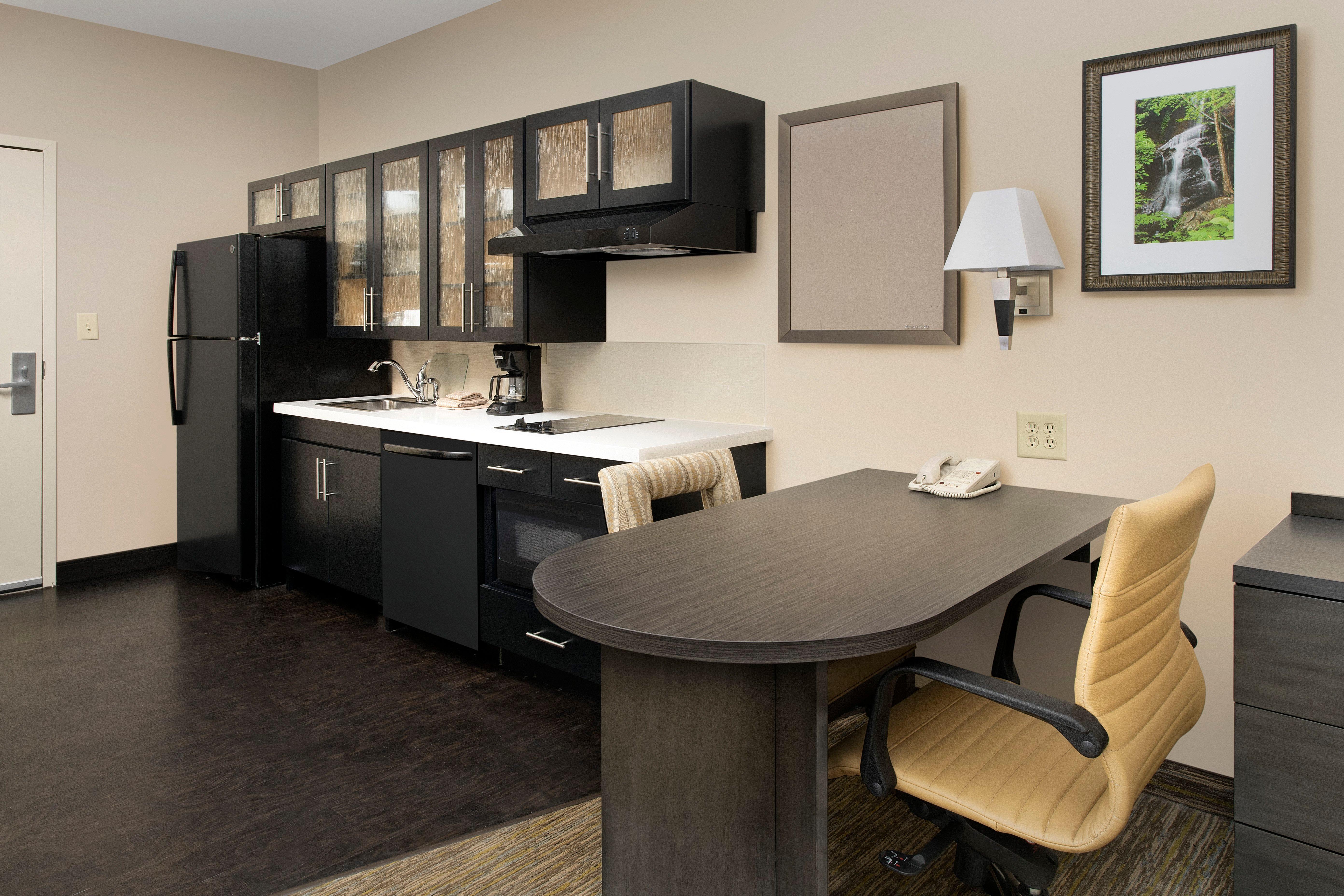 Candlewood Suites Charleston-Northwoods By Ihg Βόρειο Τσάρλεστον Εξωτερικό φωτογραφία