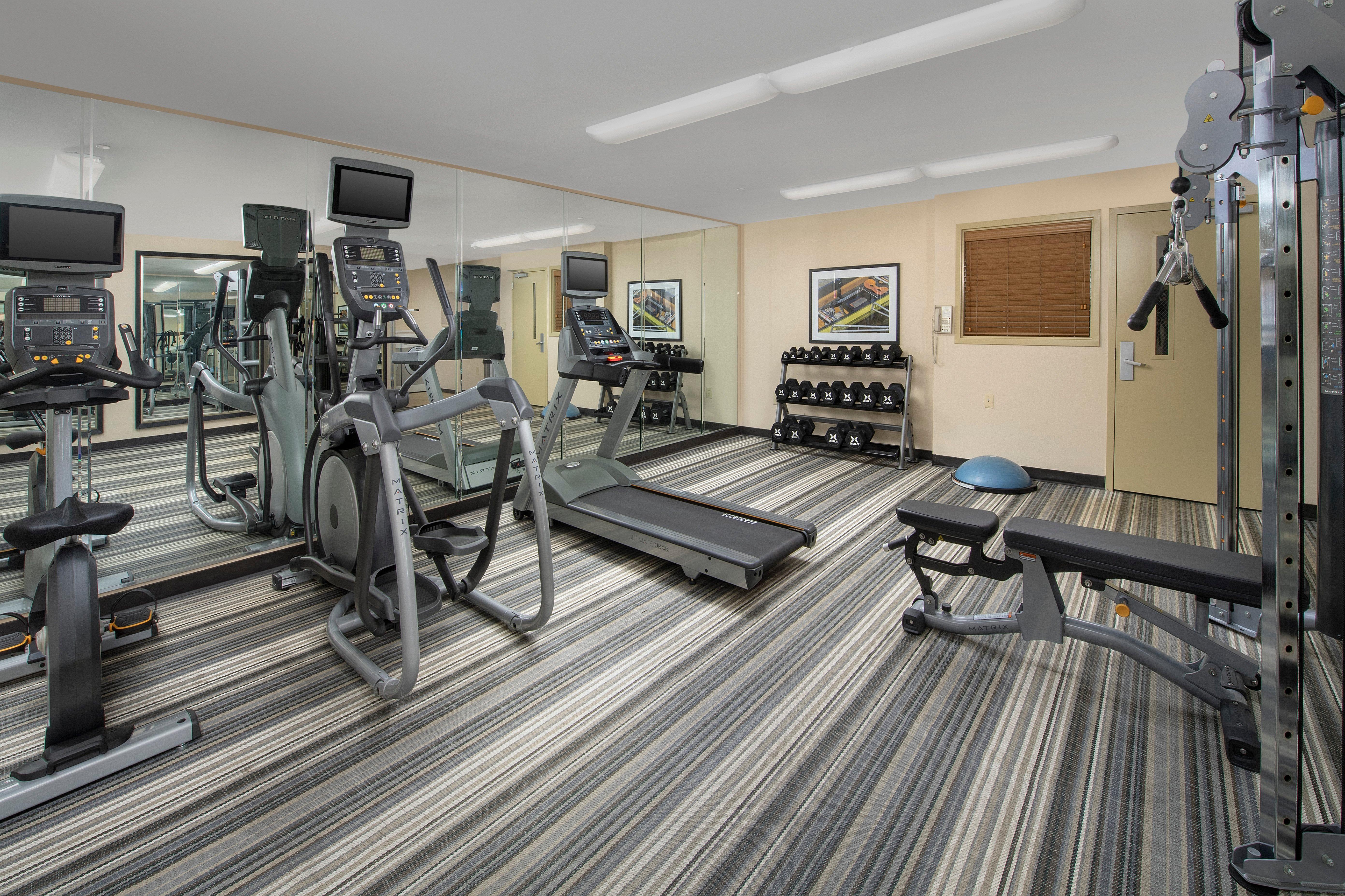 Candlewood Suites Charleston-Northwoods By Ihg Βόρειο Τσάρλεστον Εξωτερικό φωτογραφία